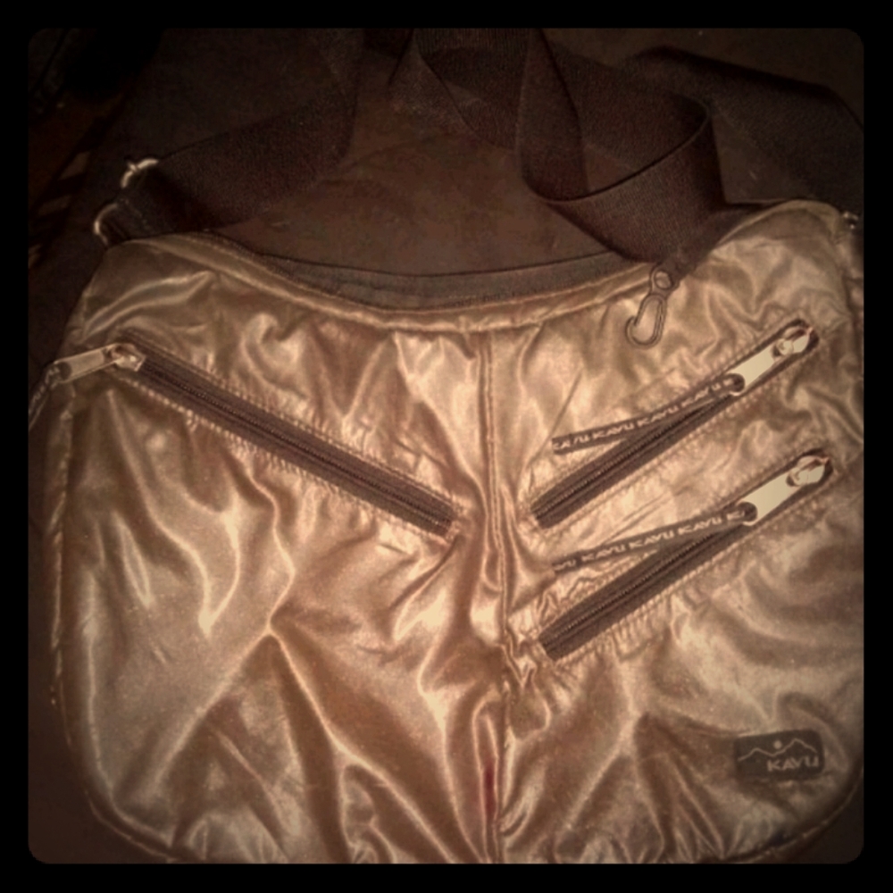 Kavu purse
